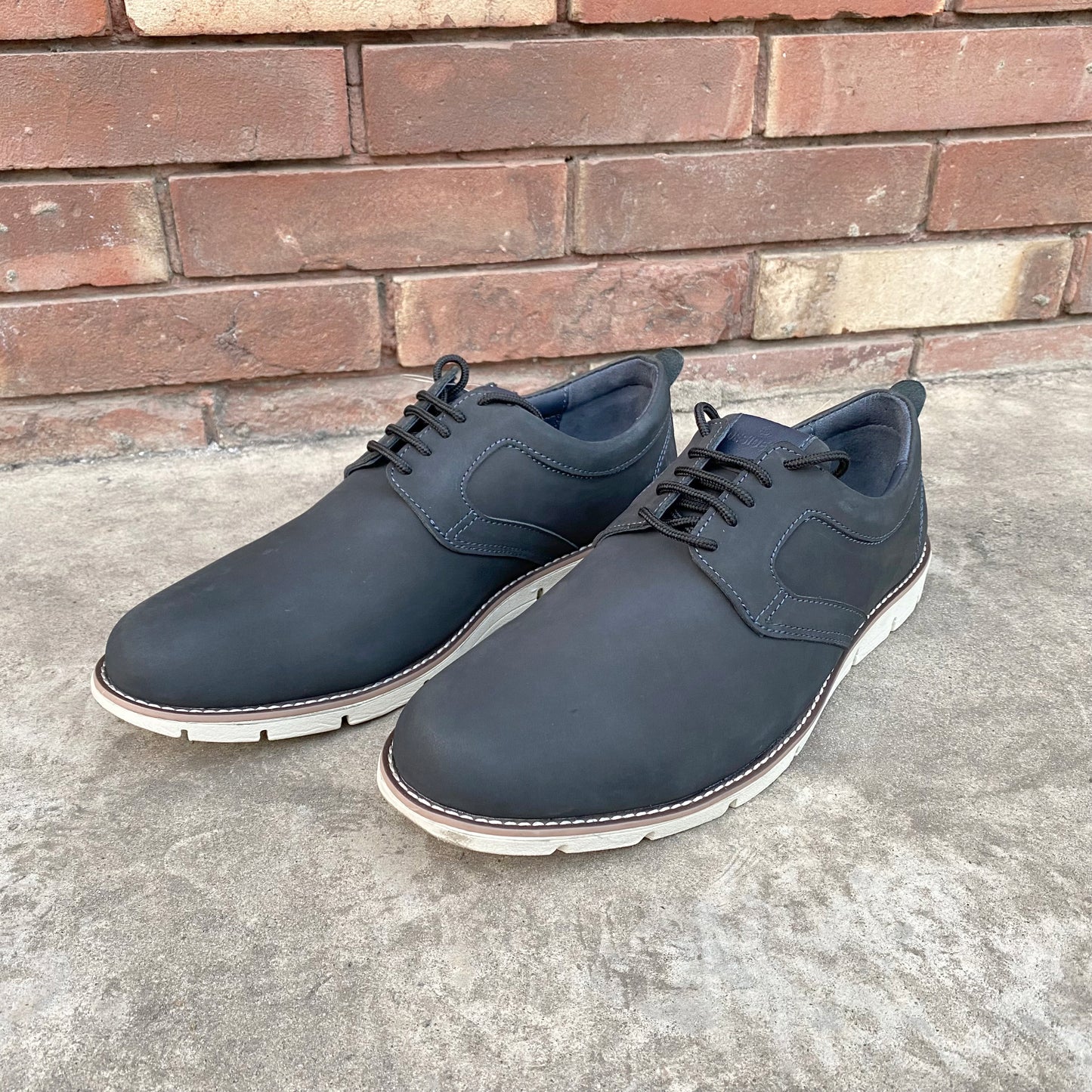 #LeatherShoes #MensLeatherShoes #WomensLeatherShoes #HandcraftedShoes #LeatherFootwear #QualityLeather #ElegantShoes #TimelessStyle #LeatherFashion #ShoeGoals #ComfortAndStyle #ClassicFootwear #LuxuryShoes #DurableLeather #ShoeAddict #LeatherLove