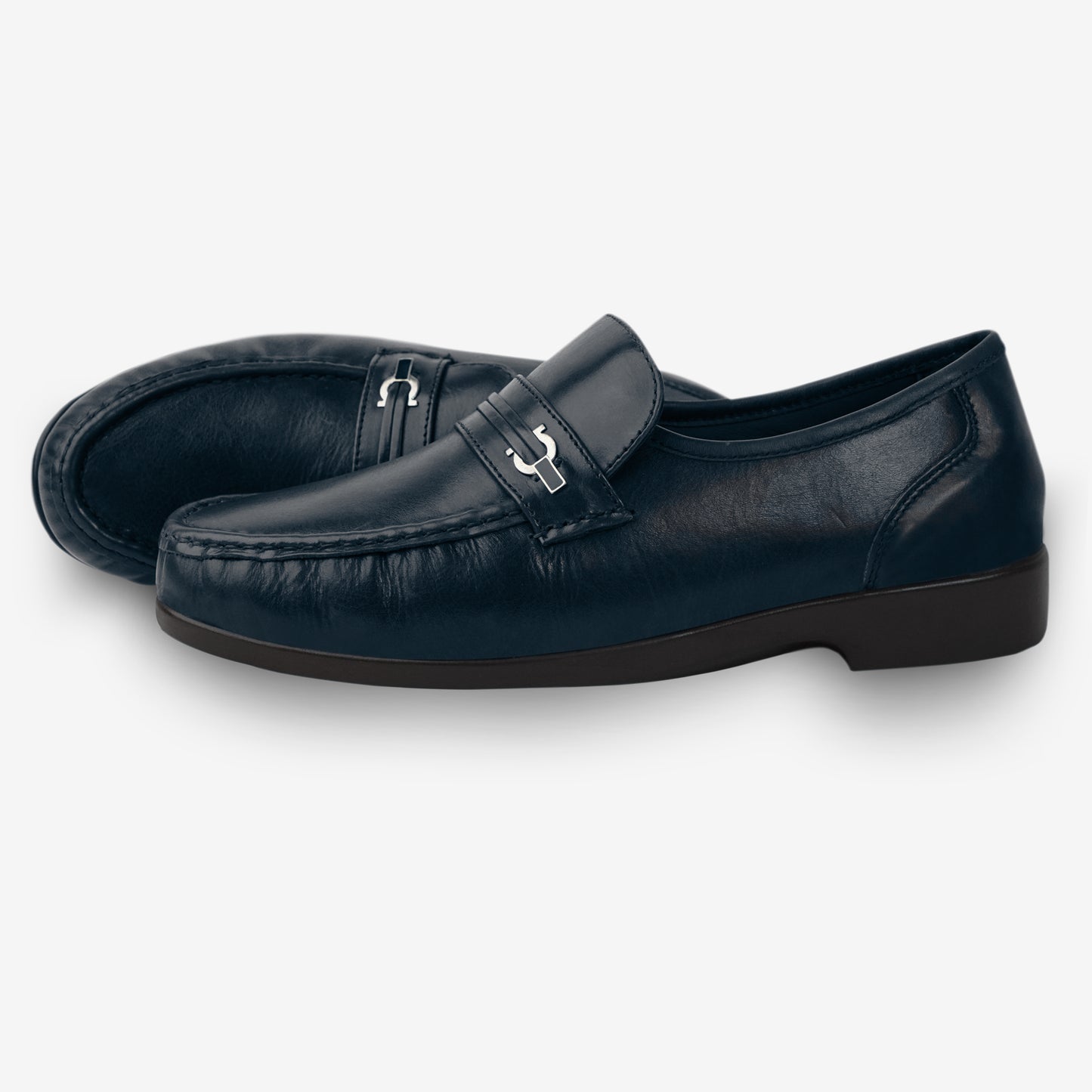 Blue goat leather shoe with soft goat lining and sturdy Taxon insole for durable comfort and support