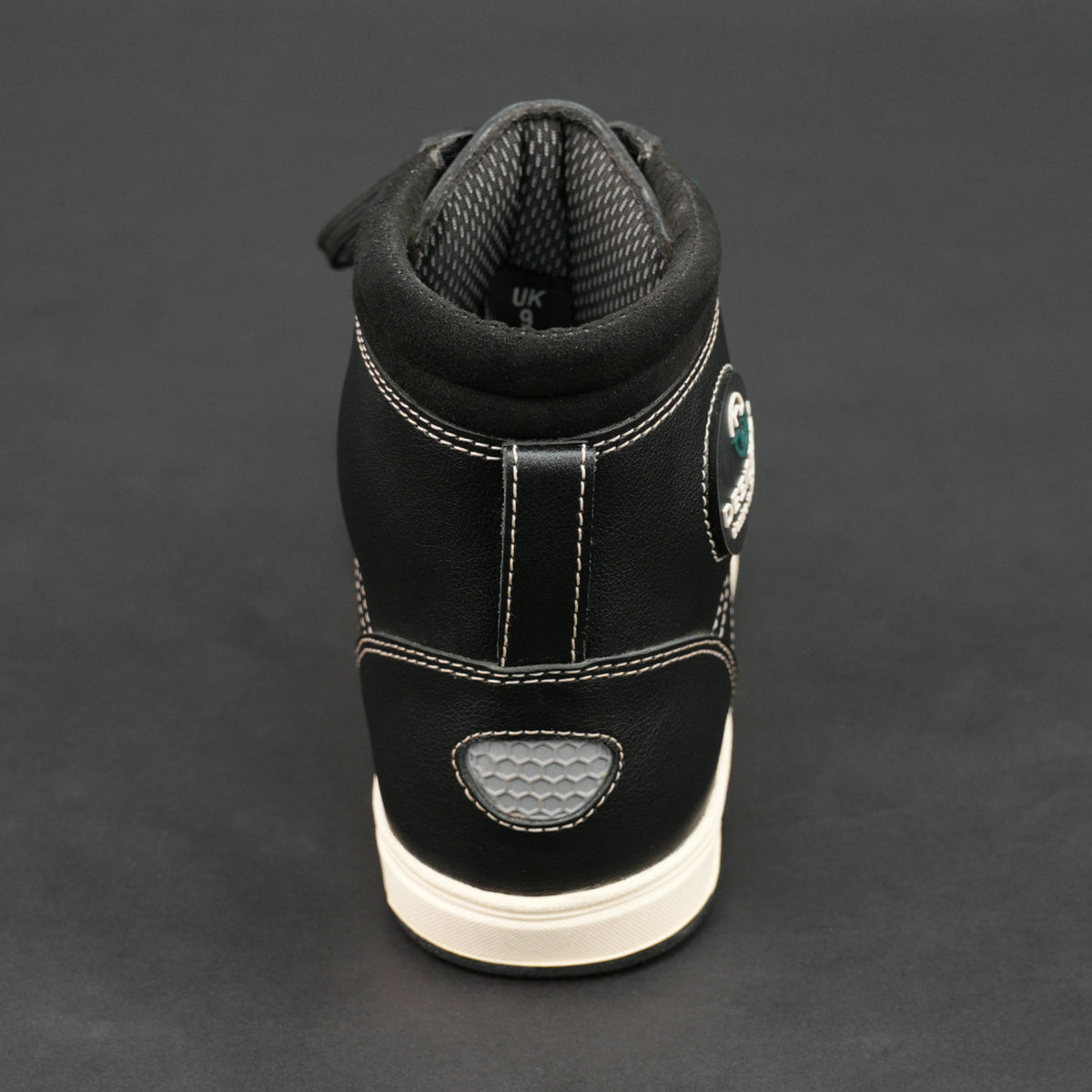 Black High Top Sneaker Boots with Contrast Stitching #Desiderio #LeatherShoes #SneakerBoots #HighTopSneakers #CasualShoes #MensFootwear #GenuineLeather #StylishShoes