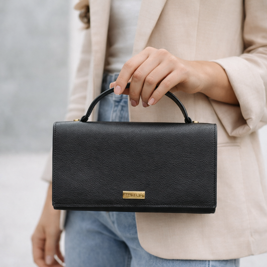 Women's Nuremberg Leather Clutch 832