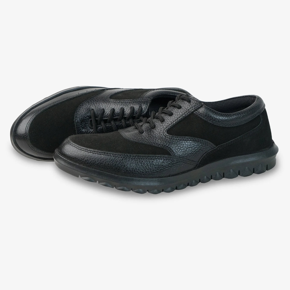 Cow Leather With Suede Sport
#Desiderio #GenuineLeather #SuedeShoes #SportShoes #CowLeather #MensFootwear #CasualStyle #PremiumLeather