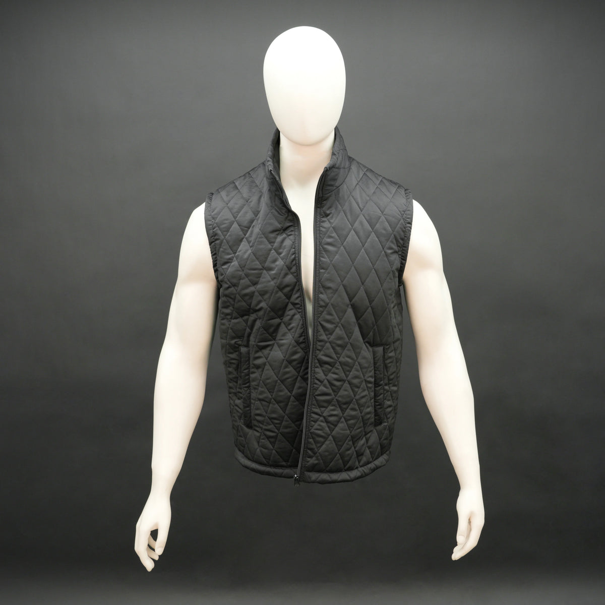 Men's Lightweight Diamond Pattern Puffer Vest Gilet #Desiderio #DesiderioFashion #PufferVest #MensOuterwear #QuiltedVest #LightweightStyle #WinterWear #MensFashion