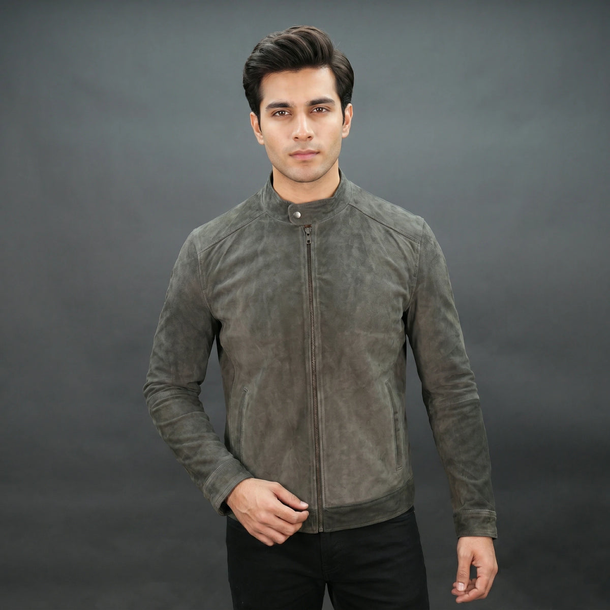 Men’s Olive Green Suede Bomber Jacket with Stand Collar
#Desiderio #SuedeJacket #BomberJacket #UtilityJacket #MensFashion
