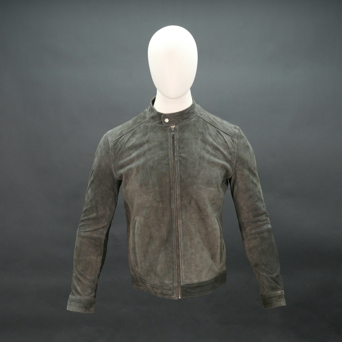 Men’s Olive Green Suede Bomber Jacket with Stand Collar
#Desiderio #SuedeJacket #BomberJacket #UtilityJacket #MensFashion