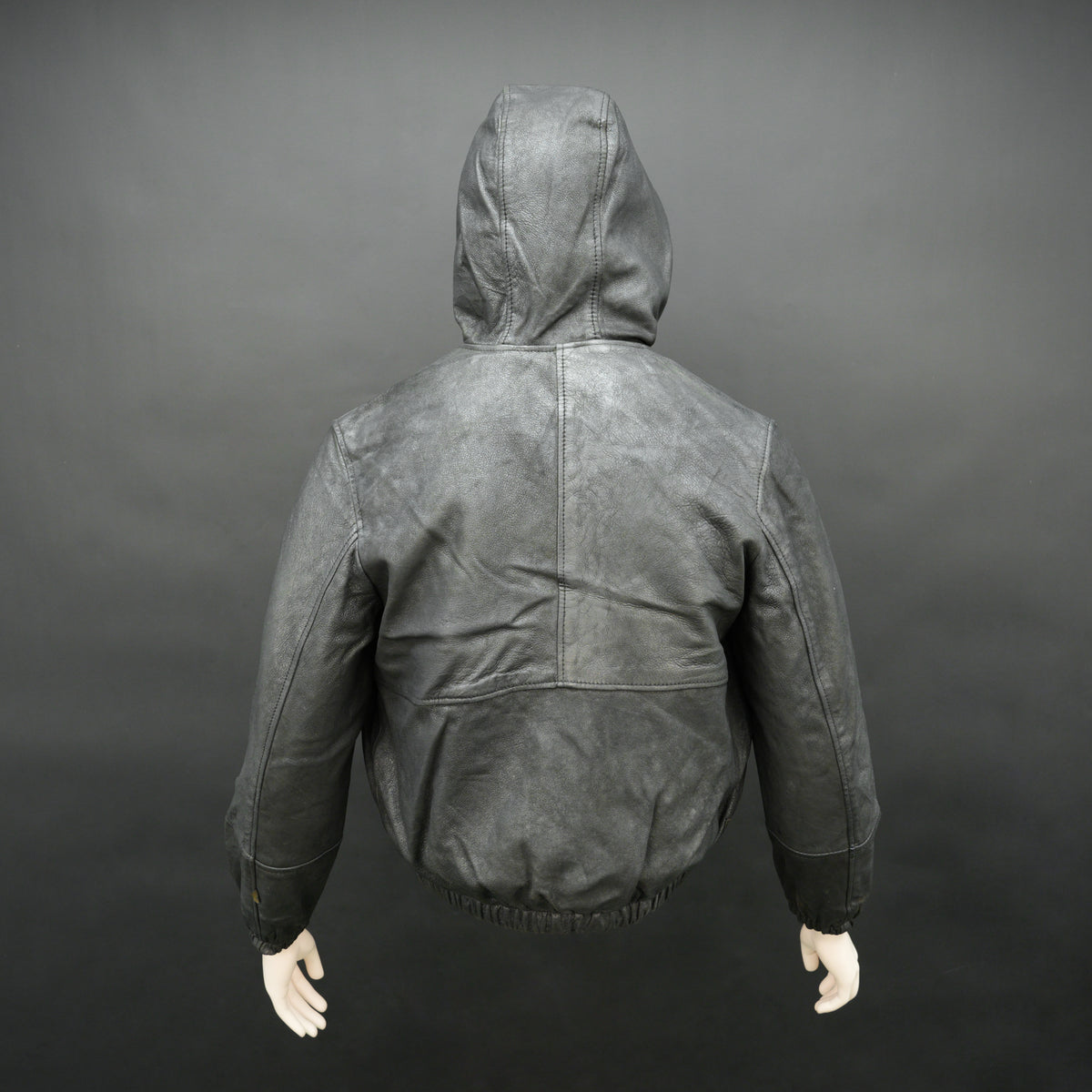 Men's Real Leather Hooded Jacket
#Desiderio #GenuineLeather #LeatherJacket #HoodedJacket #MensFashion #PremiumLeather #CasualStyle #WinterWear