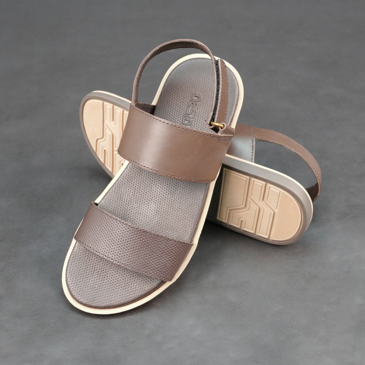 Milano Leather Sandal #Desiderio #DesiderioShoes #LeatherSandals #MensSandals #GenuineLeather #MensFootwear #ComfortStyle #CasualFootwear