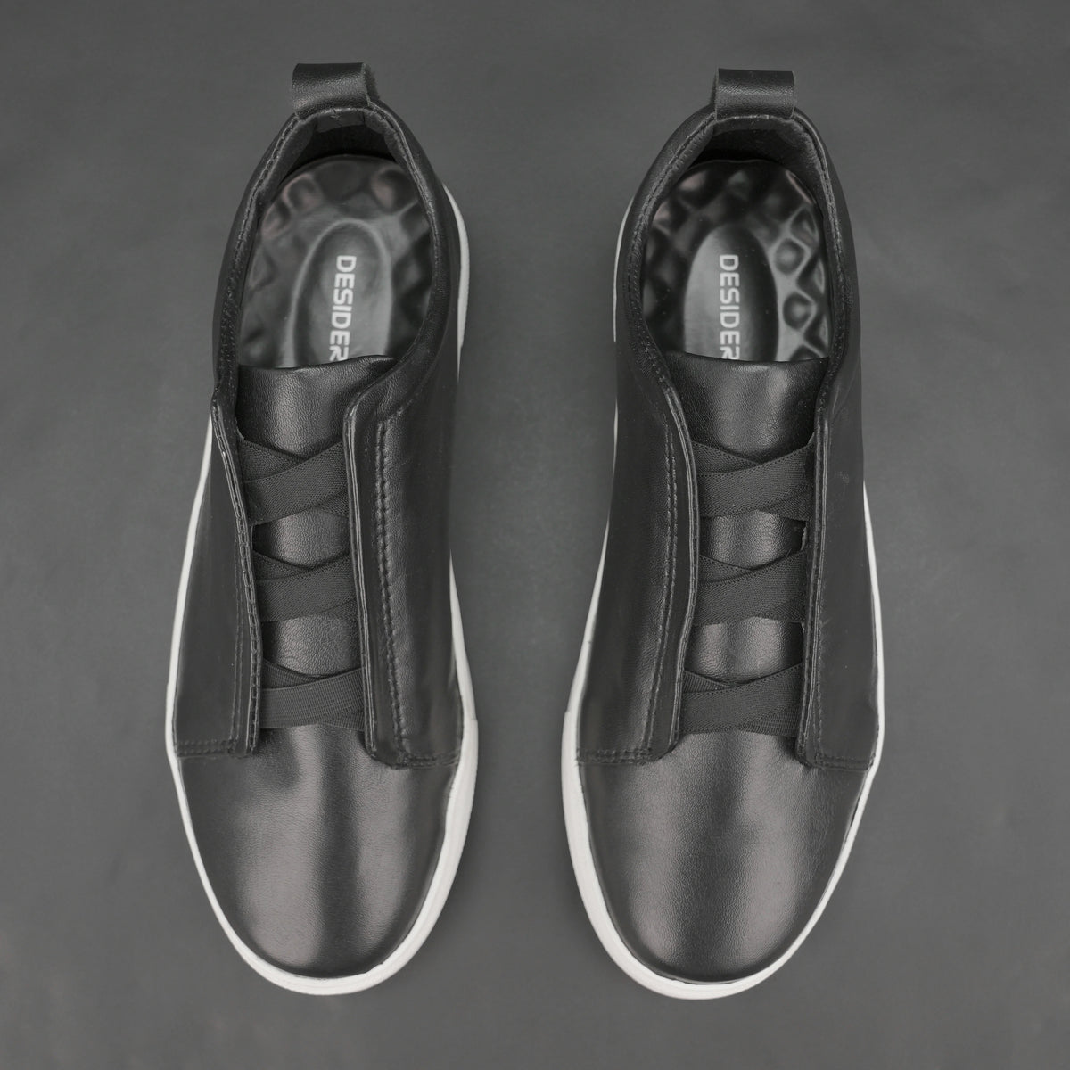 Real Leather Brando Sneakers
#Desiderio #DesiderioShoes #LeatherShoes #CasualShoes #SneakerShoes #MensFootwear #GenuineLeather #RealLeather