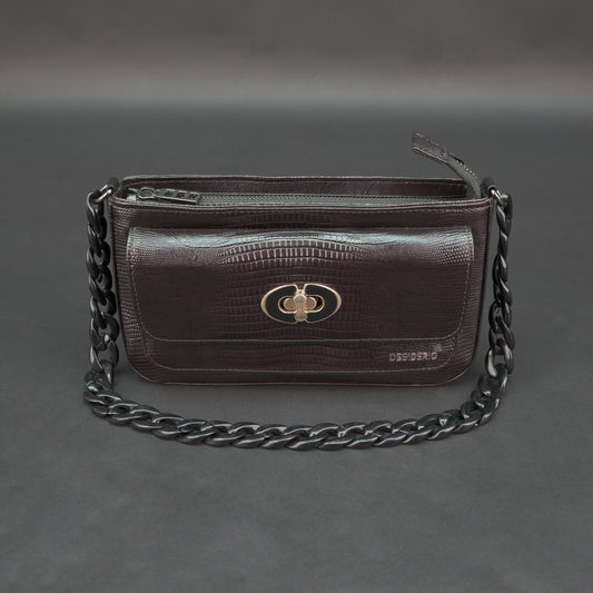 Real leather handbag with metal chain, zipper compartment and outer pocket, available in multiple colors, suitable for daily use