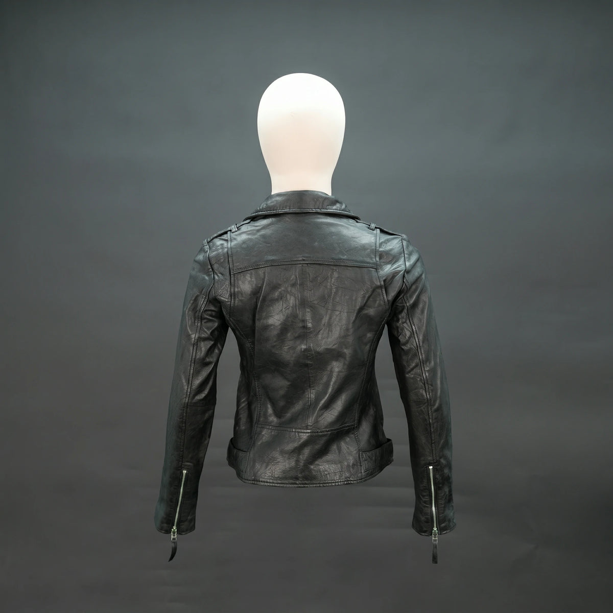 Women's Black Asymmetrical Moto Leather Jacket #Desiderio #LeatherJacket #MotoJacket #BikerJacket #WomensFashion