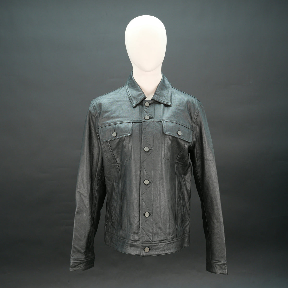 Women's Black Leather Trucker Jacket - Button Up Collared Leather Shacket #Desiderio #LeatherJacket #TruckerJacket #WomensFashion #LeatherShacket