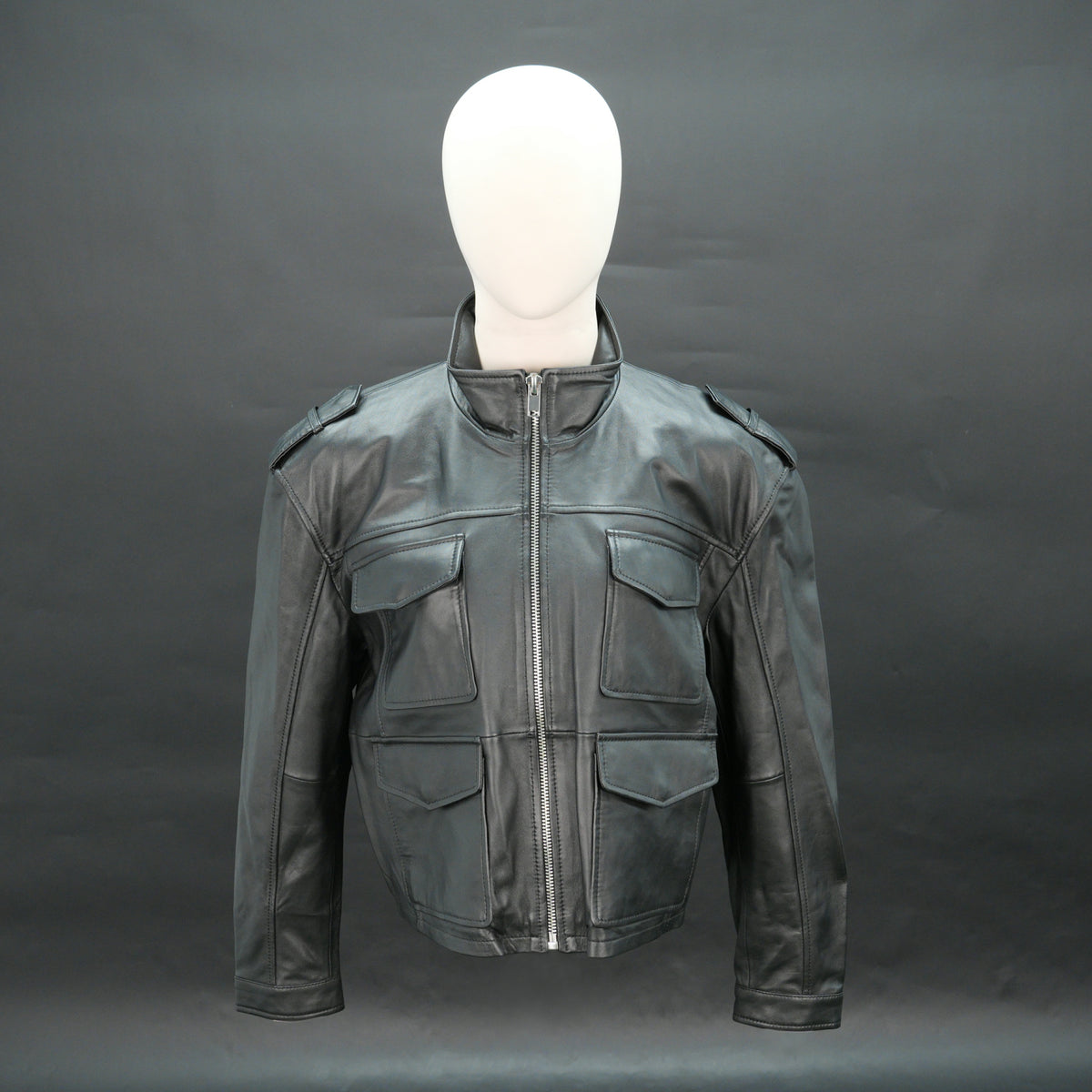 Women’s Black Leather Utility Jacket with Epaulets & Flap Pockets
#Desiderio #LeatherJacket #WomensLeatherJacket #BlackLeatherJacket #WomensFashion #Outerwear #WardrobeStaple
