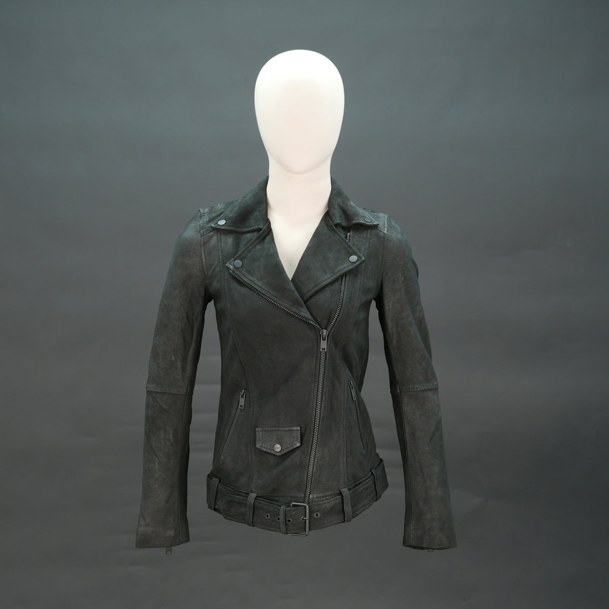 Women's Charcoal Distressed Leather Biker Jacket
#Desiderio #LeatherJacket #BikerJacket #MotoJacket #WomensFashion