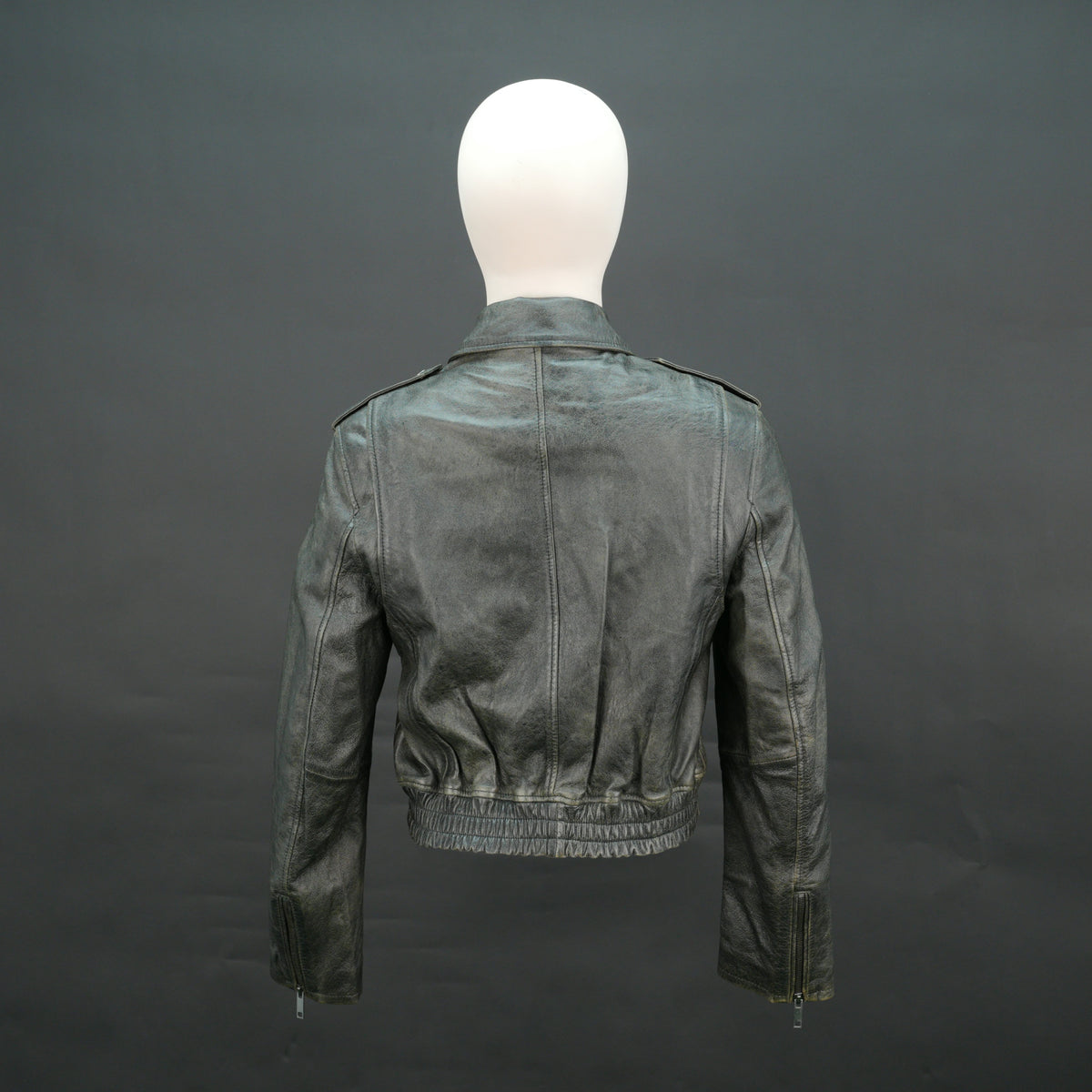 Women's Distressed Grey Moto Leather Jacket – Classic Biker Style with Collar #Desiderio #LeatherJacket #MotoJacket #BikerJacket #WomensFashion