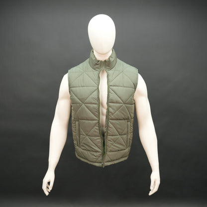 Green sleeveless puffer vest with zip closure, side and inner pockets, lightweight and ideal for layering.