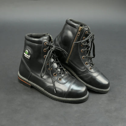 Black high-ankle bovine leather motorbike boots.