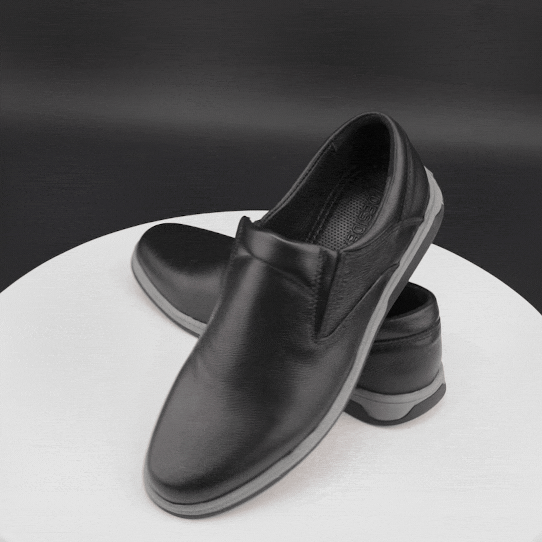 Black cow leather loafers with slip-resistant sole, durable and comfortable everyday wear shoes.