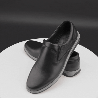 Black cow leather loafers with slip-resistant sole, durable and comfortable everyday wear shoes.