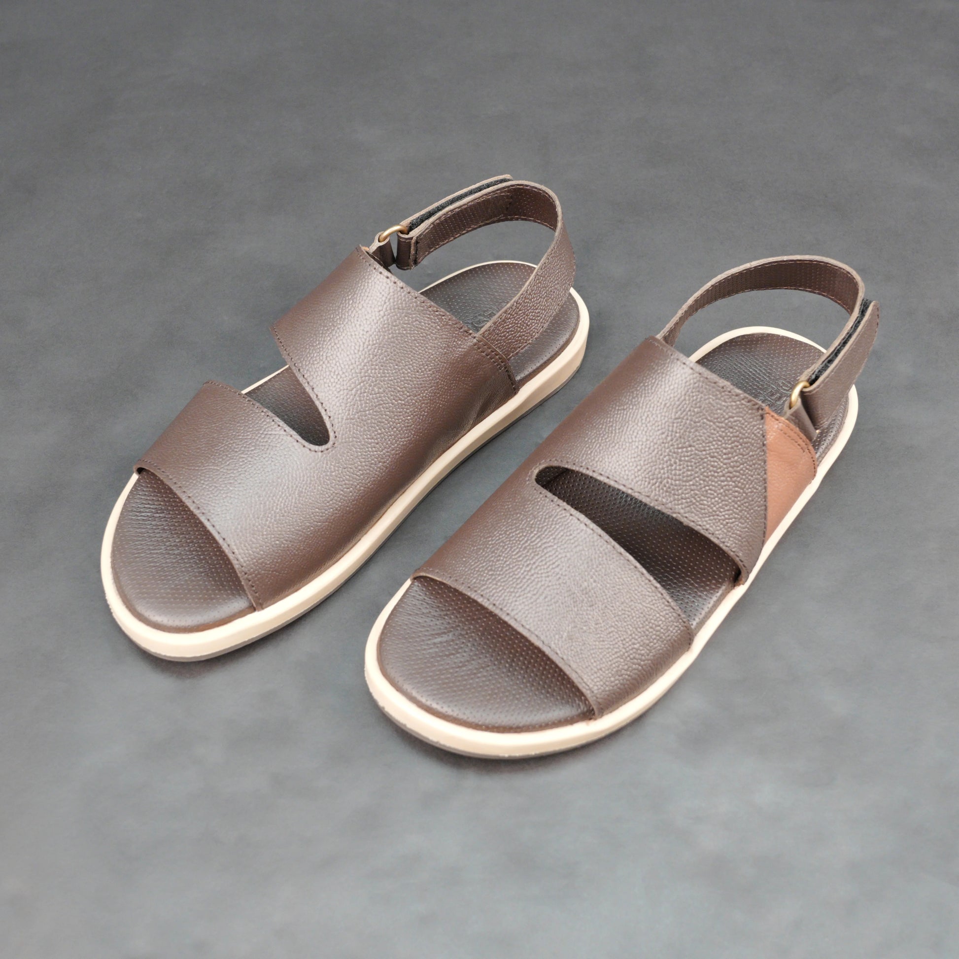 Genuine Leather Sandal #Desiderio #DesiderioShoes #LeatherSandals #MensSandals #GenuineLeather #MensFootwear #ComfortStyle #CasualFootwear