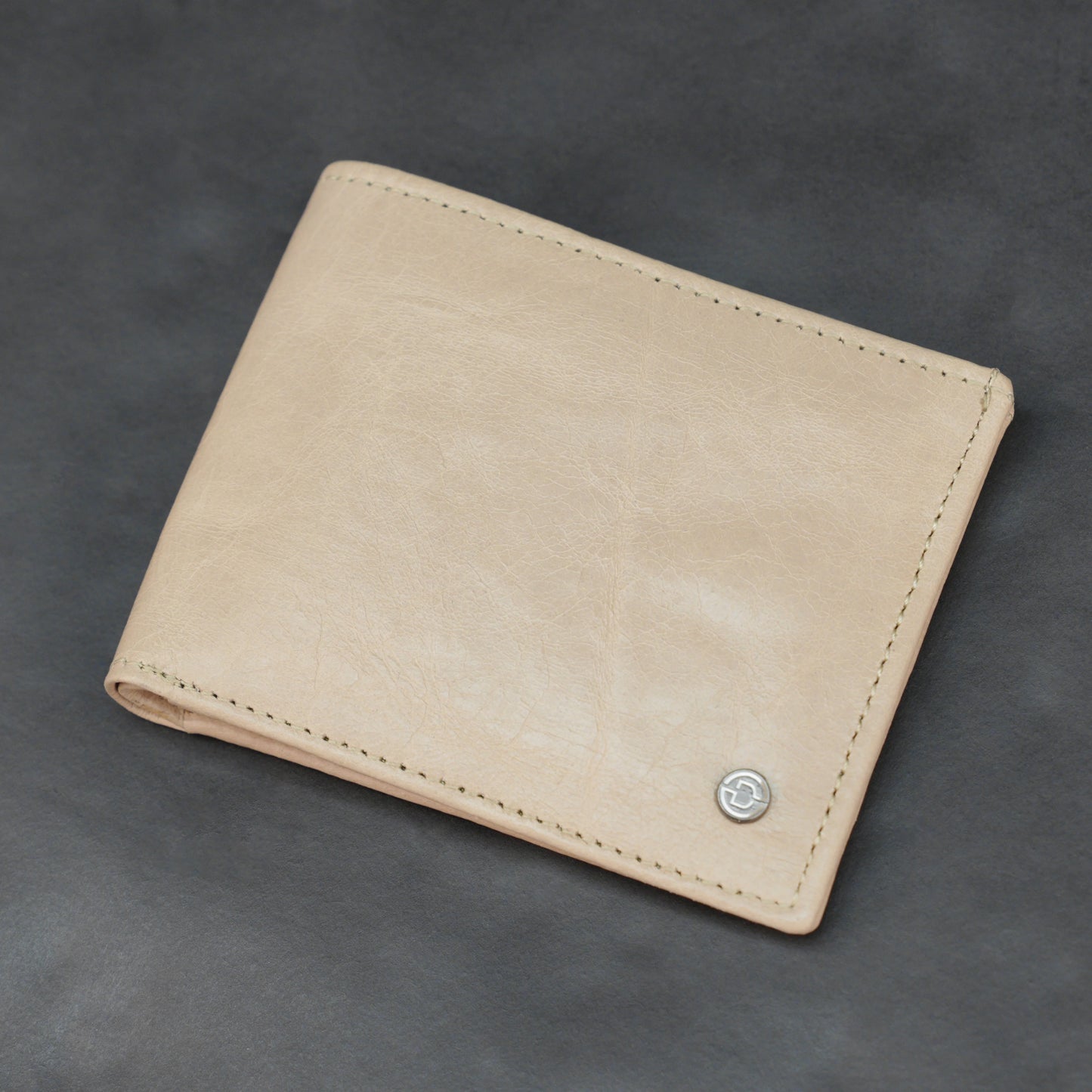Genuine Leather Wallet for Men – Beige #Desiderio #LeatherWallet #MensWallet #GenuineLeather #BeigeWallet #MensAccessories