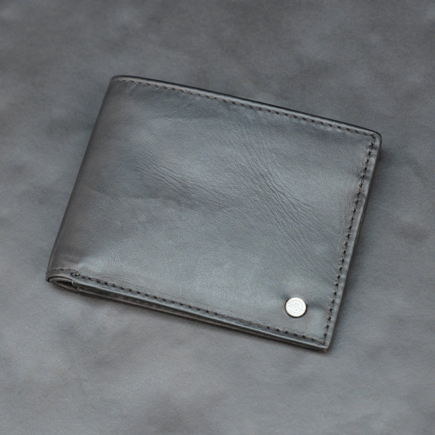 Genuine Leather Wallet for Men – Black #Desiderio #LeatherWallet #MensWallet #GenuineLeather #BlackWallet #MensAccessories