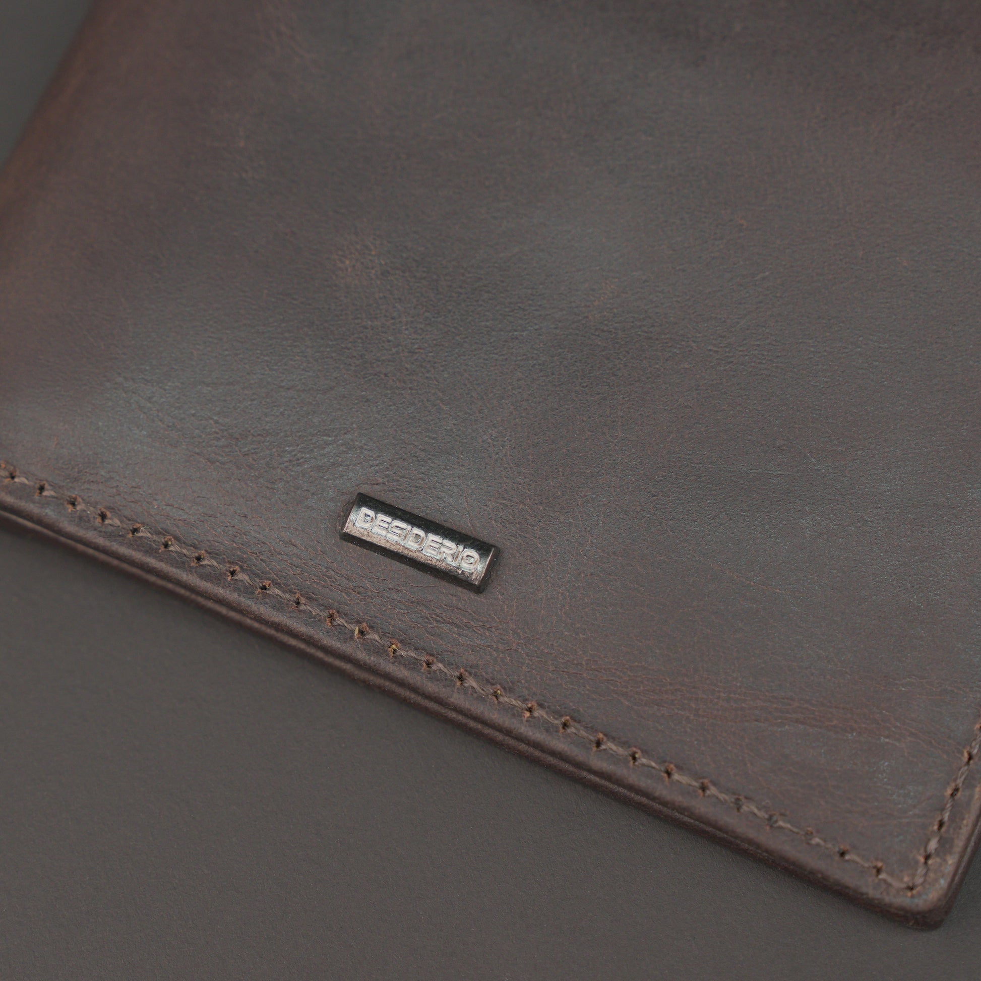 Genuine Leather Wallet for Men – Chocolate #Desiderio #LeatherWallet #MensWallet #GenuineLeather #ChocolateWallet #MensAccessories