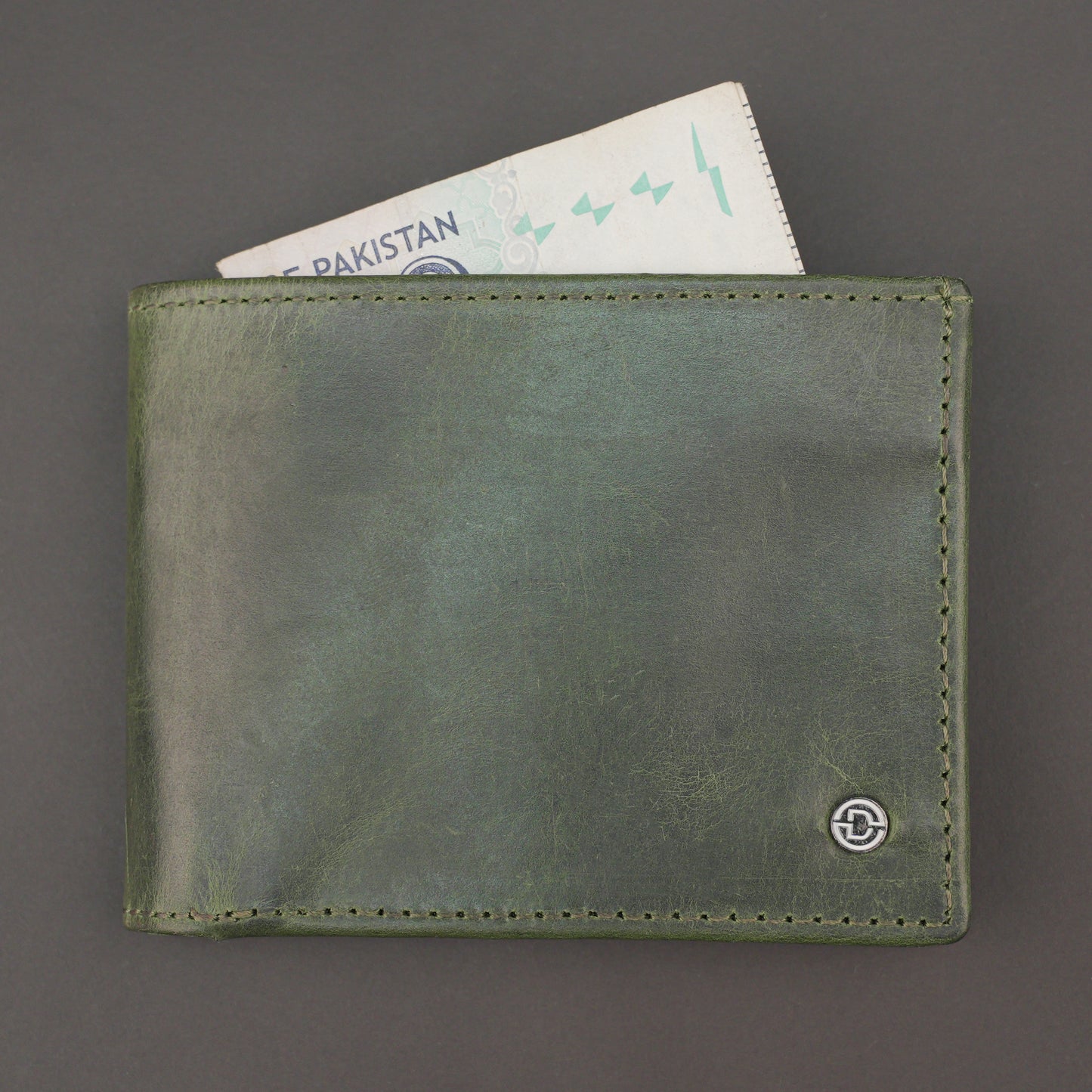 Genuine Leather Wallet for Men – Green #Desiderio #LeatherWallet #MensWallet #GenuineLeather #GreenWallet #MensAccessories