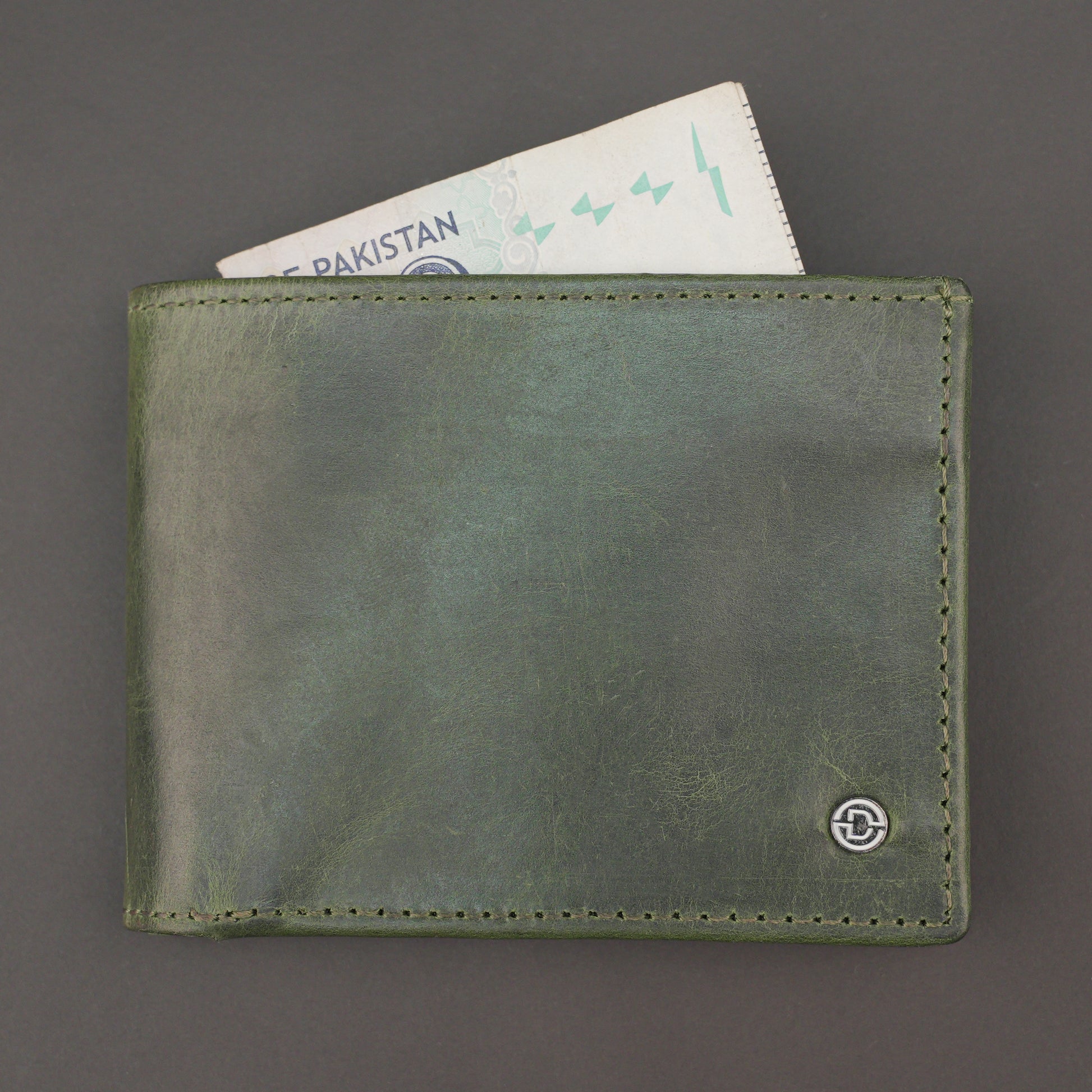 Genuine Leather Wallet for Men – Green #Desiderio #LeatherWallet #MensWallet #GenuineLeather #GreenWallet #MensAccessories