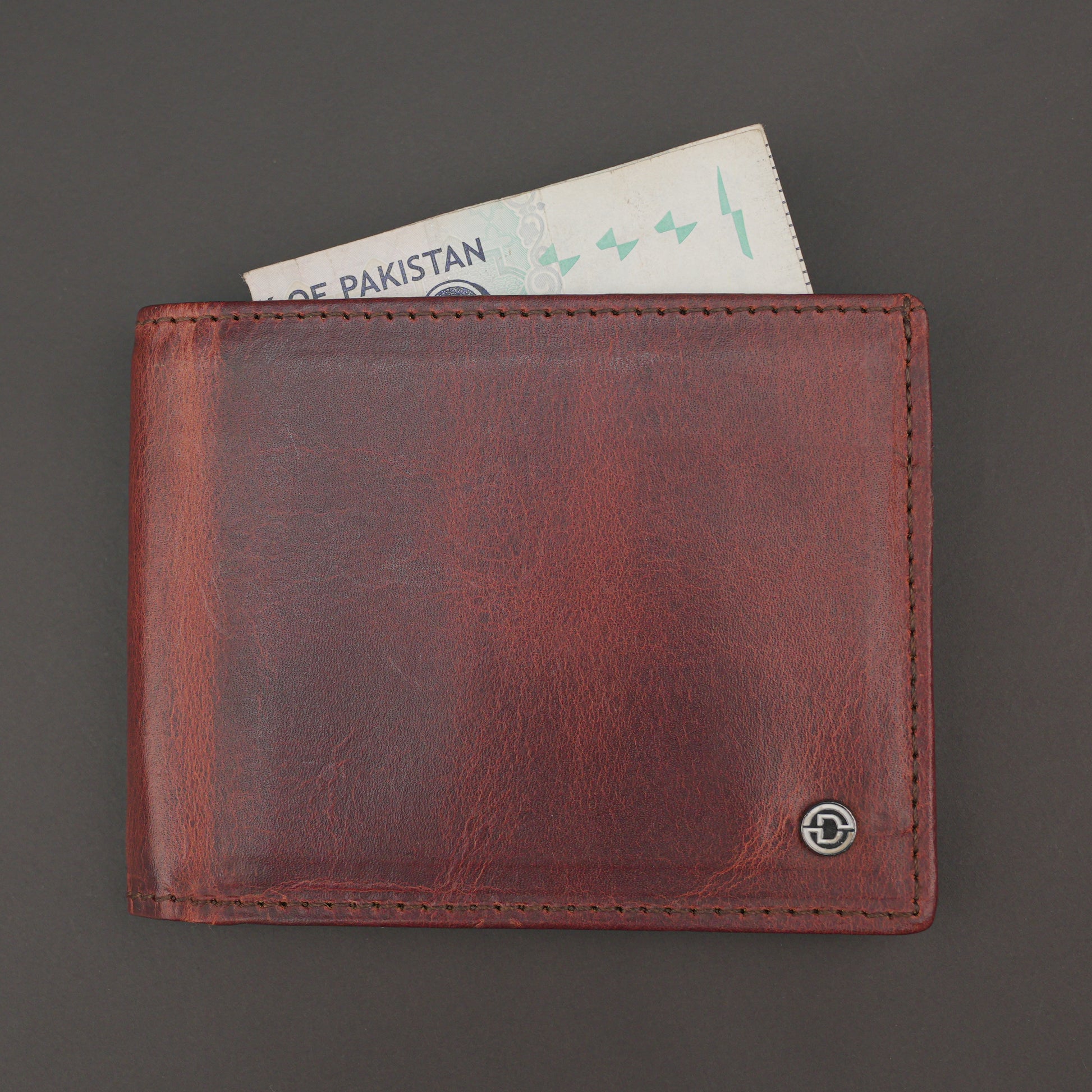 Genuine Leather Wallet for Men – Maroon #Desiderio #LeatherWallet #MensWallet #GenuineLeather #MaroonWallet #MensAccessories