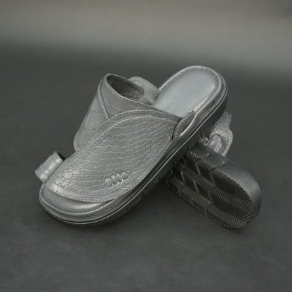 Arabic Chappal Croco Print
#Desiderio #DesiderioShoes #ArabicChappal #CrocoPrint #MensFootwear #LeatherShoes #TraditionalFootwear #PremiumFootwear