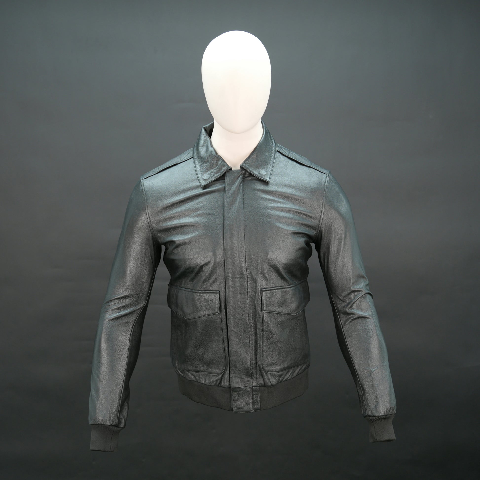 Men's genuine leather jacket with flap pockets and ribbed hem