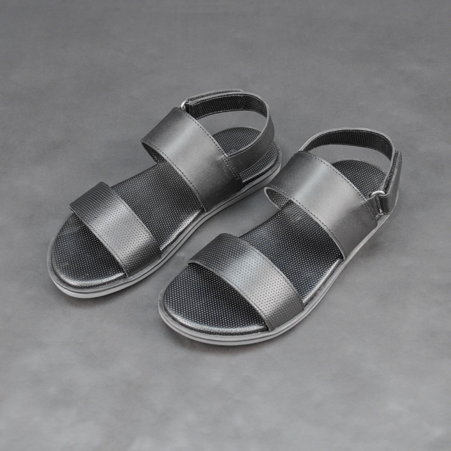 Milano Leather Sandal #Desiderio #DesiderioShoes #LeatherSandals #MensSandals #GenuineLeather #MensFootwear #ComfortStyle #CasualFootwear
