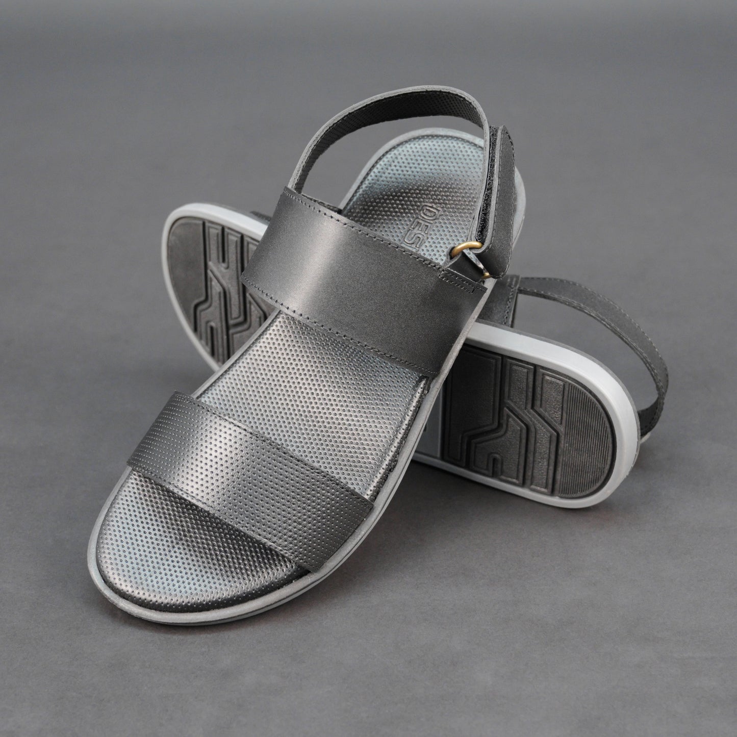 Milano Leather Sandal #Desiderio #DesiderioShoes #LeatherSandals #MensSandals #GenuineLeather #MensFootwear #ComfortStyle #CasualFootwear