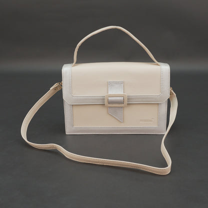 Real leather beige crossbody handbag with zipper compartment, inner pocket, shoulder strap, stylish everyday use bag