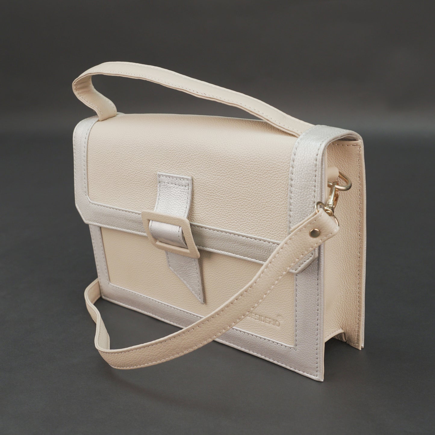Real leather beige crossbody handbag with zipper compartment, inner pocket, shoulder strap, stylish everyday use bag
