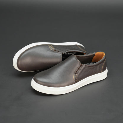 Brown cow Chelsia leather shoes with sheep leather lining and TPR sole for comfort and durability