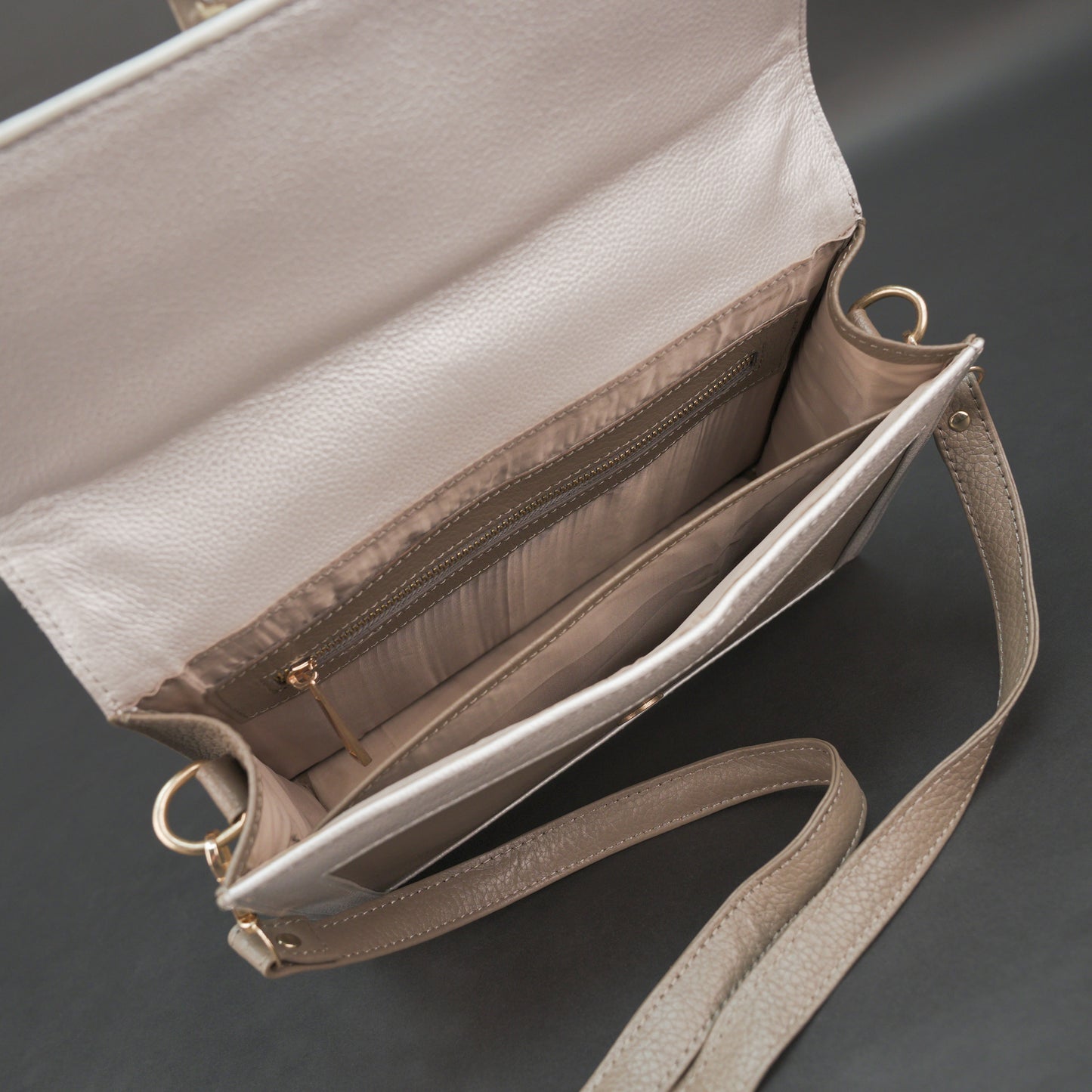 Real leather camel crossbody handbag with zipper compartment, inner pocket, shoulder strap, stylish everyday use bag