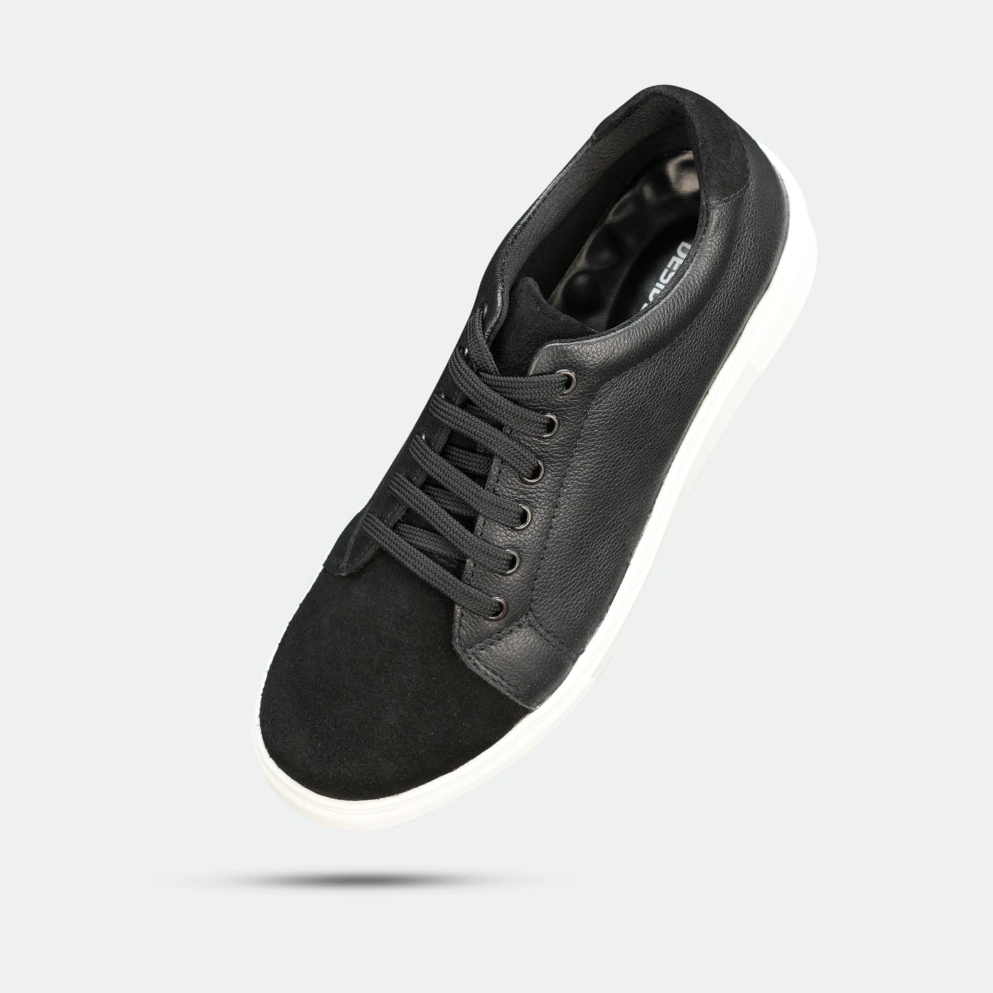 Black mesh-lined shoes with non-woven insole and TPR sole for breathable comfort and durability