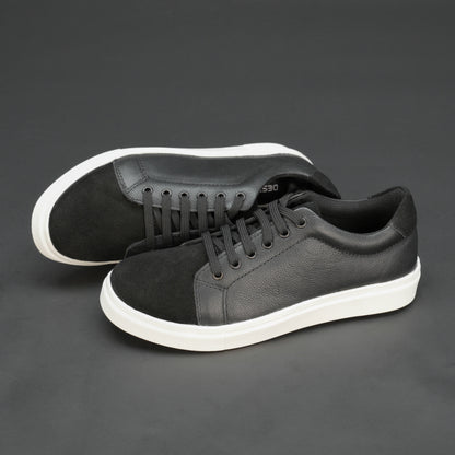Black mesh-lined shoes with non-woven insole and TPR sole for breathable comfort and durability