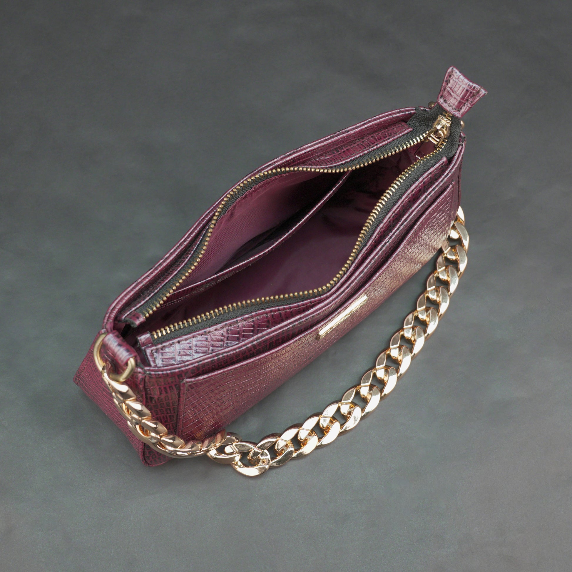 Real leather handbag with gold chain, spacious compartment, zipper pocket, outer pocket, available in multiple colors for daily use