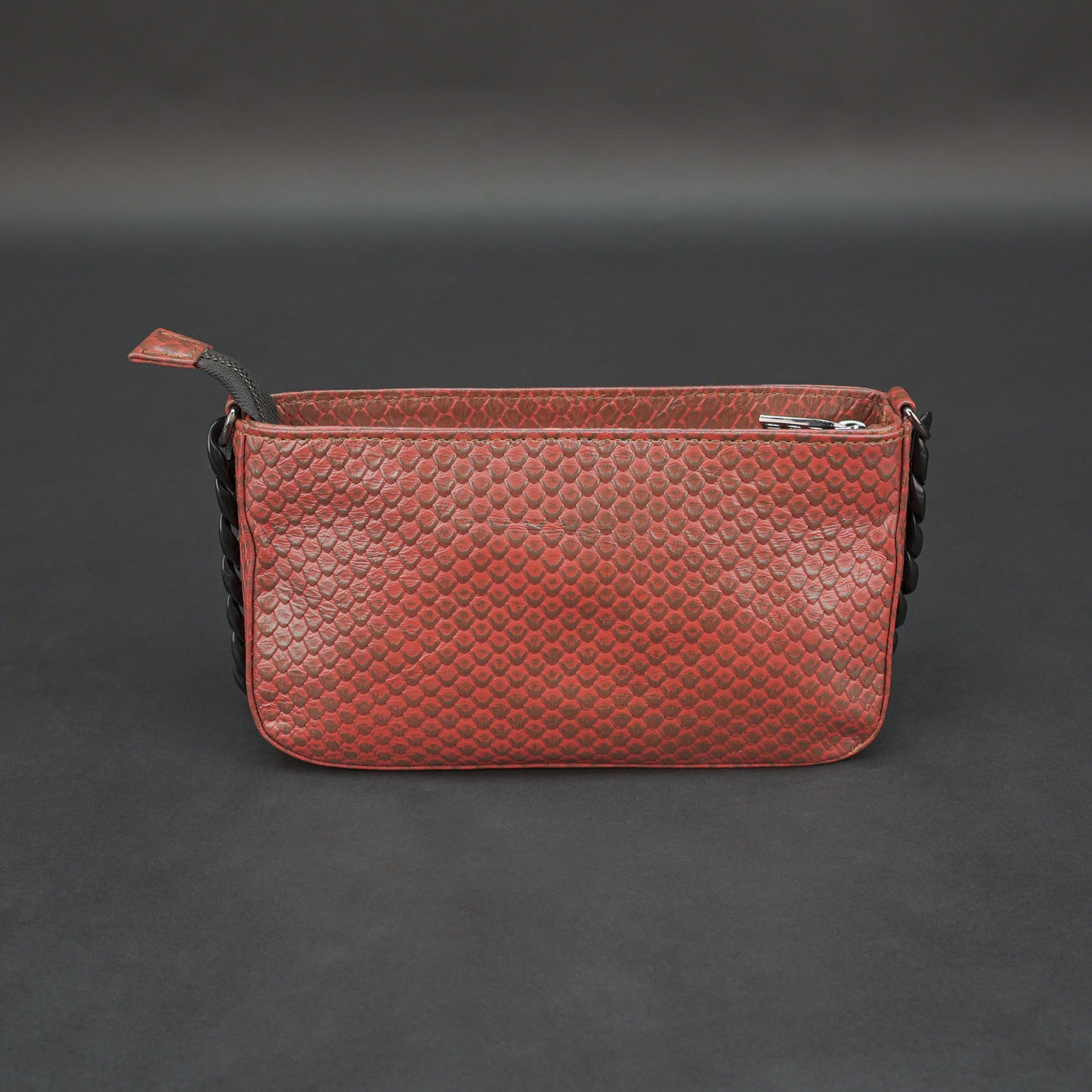 Real leather brown handbag with metal chain, zipper main compartment, outer pocket, shoulder strap, stylish daily use bag