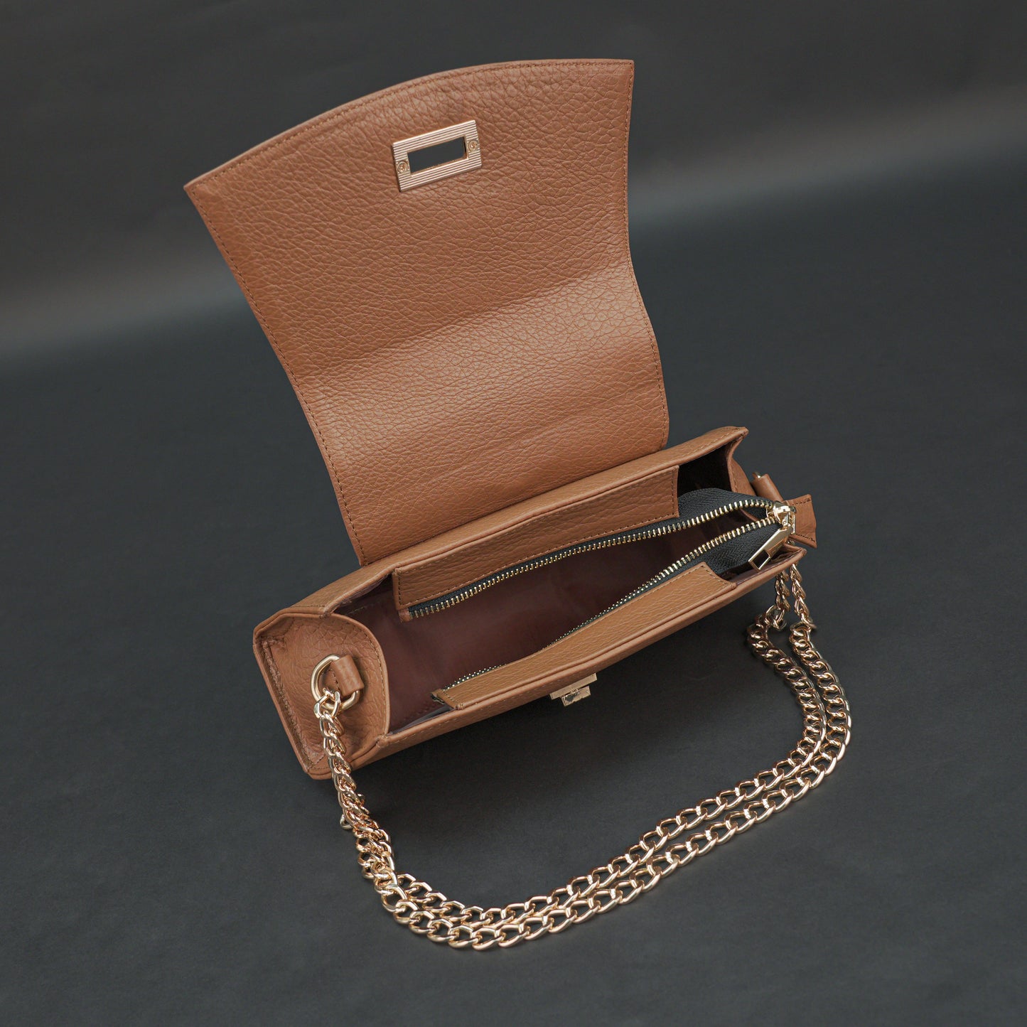 Real leather tan handbag with brass chain, zipper compartment, shoulder strap, stylish and practical daily use bag