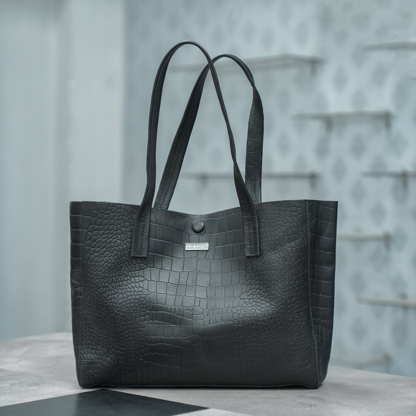 Art: 908 Women's Texture Design Leather Shoulder/Hand Bag