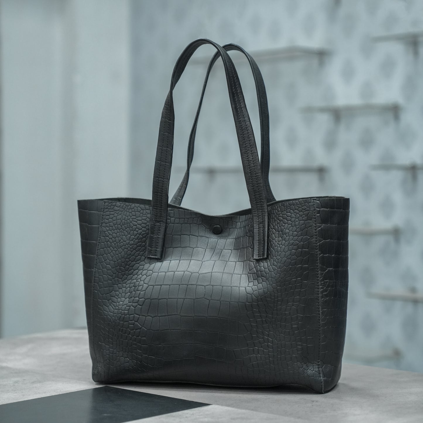 Art: 908 Women's Texture Design Leather Shoulder/Hand Bag