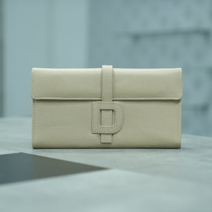 Art: 851 Women's Strap Closure Leather Bag