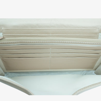 Art: 851 Women's Strap Closure Leather Bag