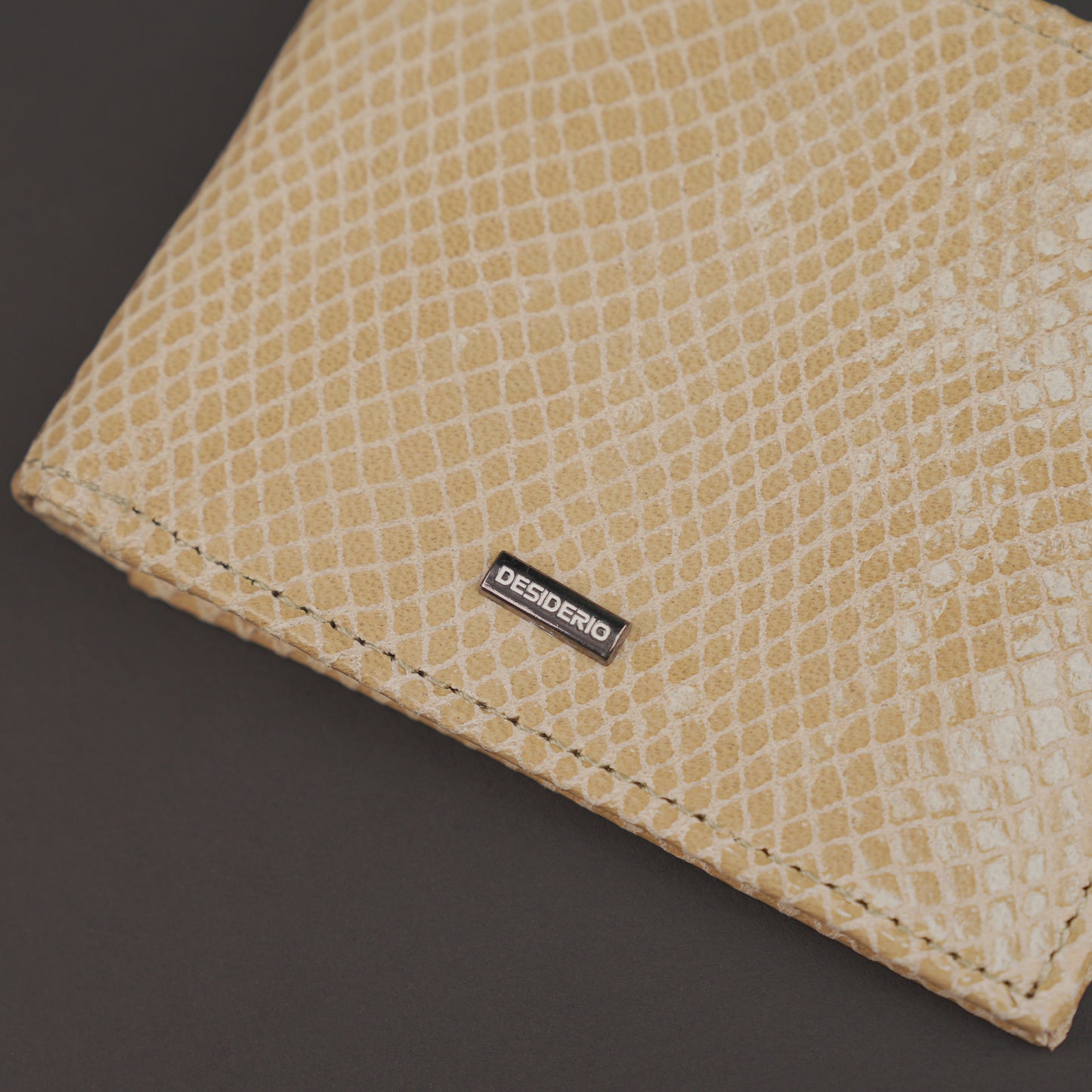 Real Leather Bi-fold Wallet 930