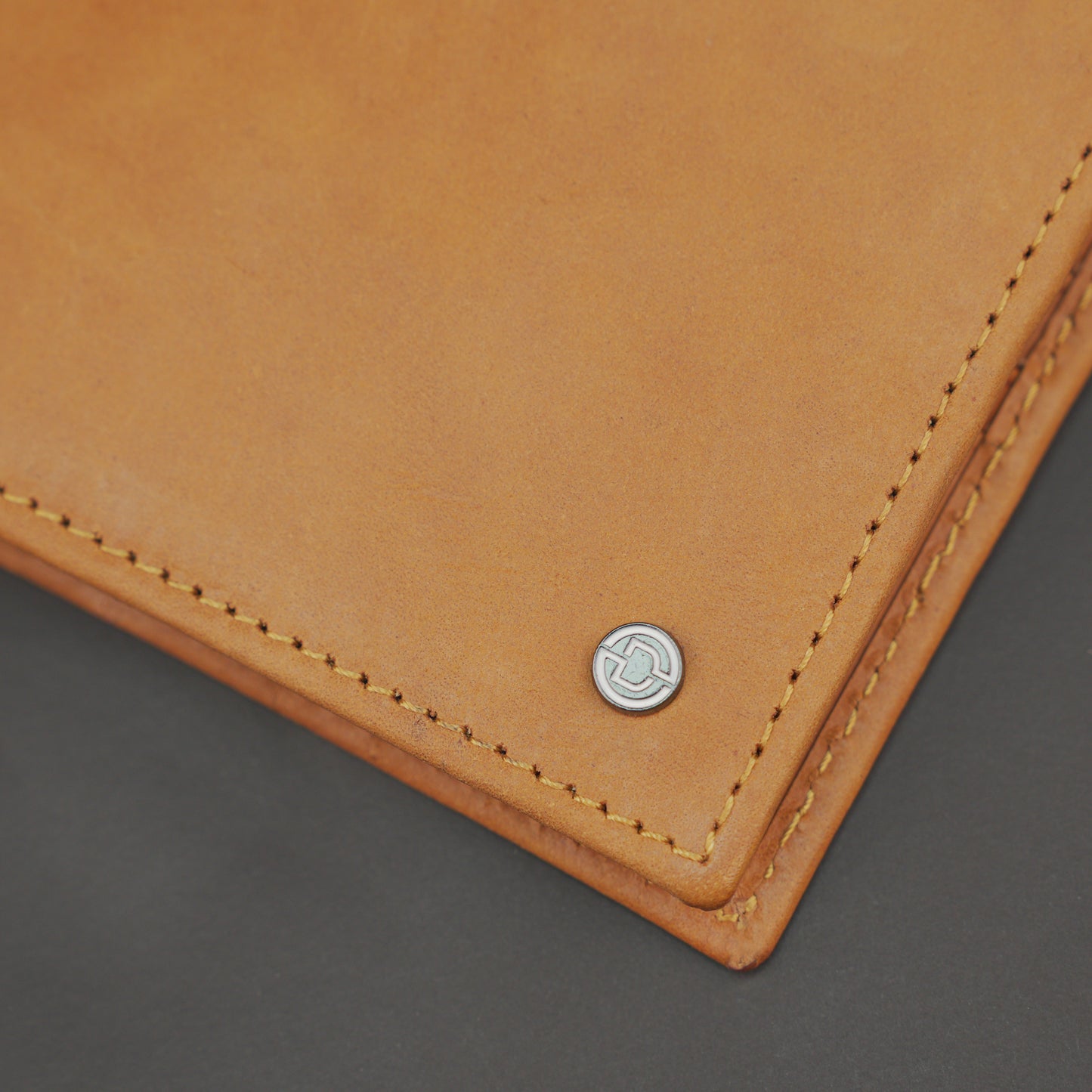 Real Leather 20 Cards Bi-Fold Wallet 919