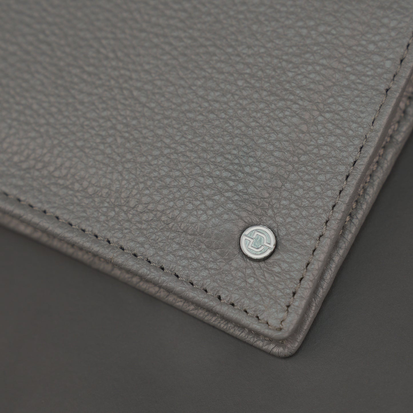 Real Leather 20 Cards Bi-Fold Wallet 919