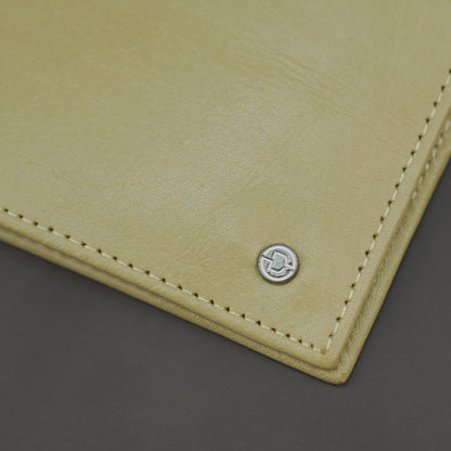 Real Leather 20 Cards Bi-Fold Wallet 919