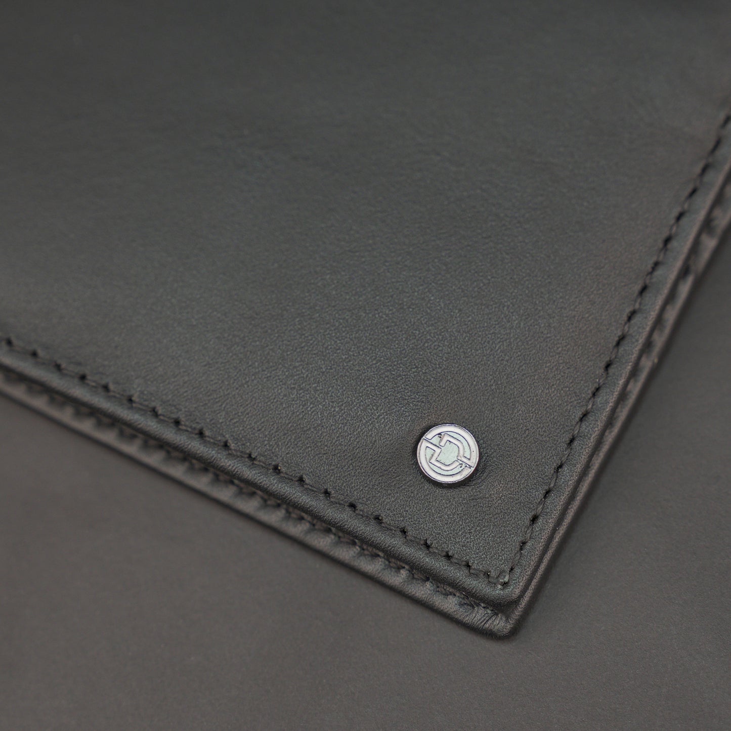 Real Leather 20 Cards Bi-Fold Wallet 919